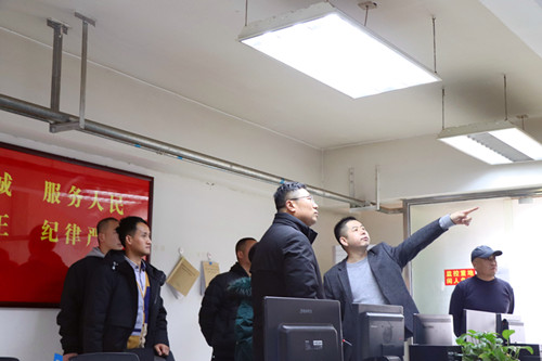 李晓飞介绍学校监控系统 李晓飞介绍学校监控系统
