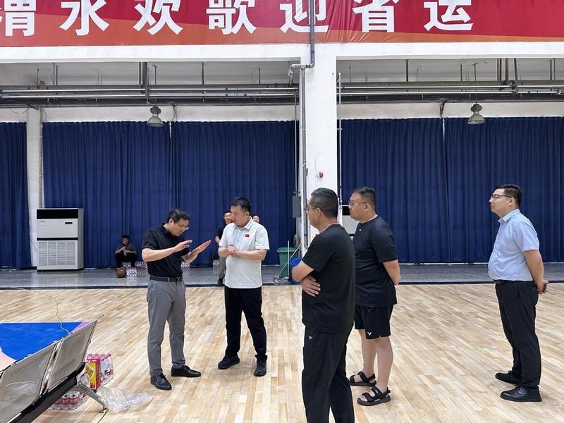 刘明学副校长带队检查省十八运篮球赛事场馆筹备工作